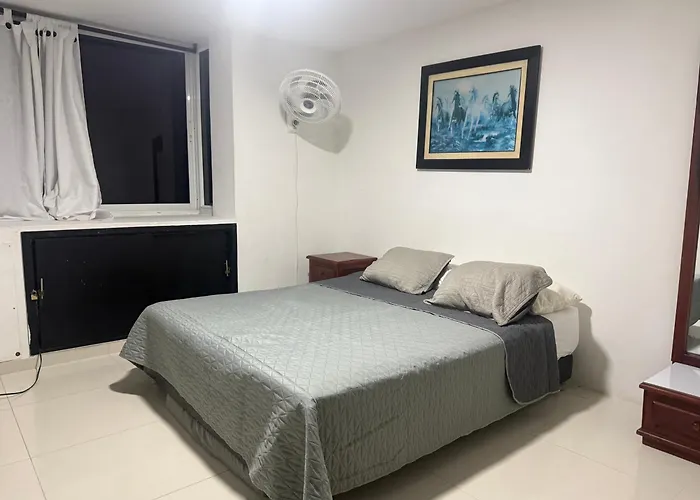 Lindo Apartamento De 3 Alcobas Y De Dos Comodo Para Una Linda Estadia En Cartagena